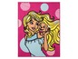 Barbie-tapijt met roze achtergrond en een afbeelding van Barbie en haar hond.