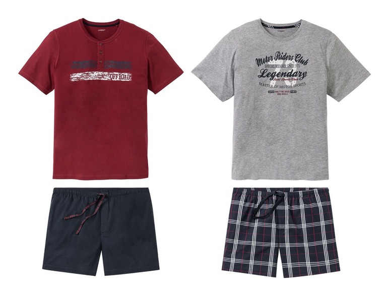 Twee sets pyjama's met korte mouwen: een rode met 'Off Road' print en een grijze met 'Motor Riders Club' print.