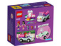 LEGO Friends set met een kattenbus en een kapsalon.