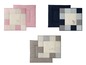 Drie patchwork speelmatten met berenmotief in roze, grijs en blauw.