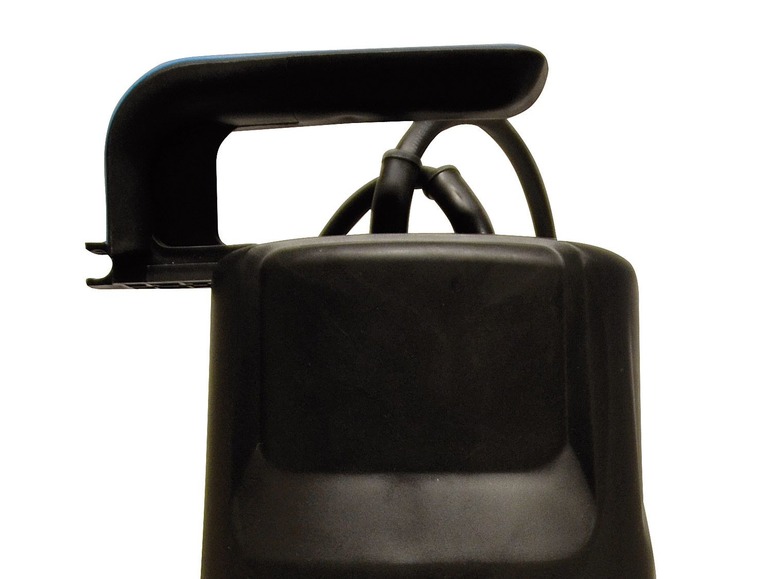 Een zwarte pomp met een blauwe handgreep.