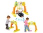 Een 2-in-1 speelset met een babygym en een voetbaldoel.