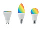 Drie kleurveranderende LED-lampen met regenboogkleuren.