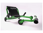 Een groene EzyRoller kinderzitdriewieler.