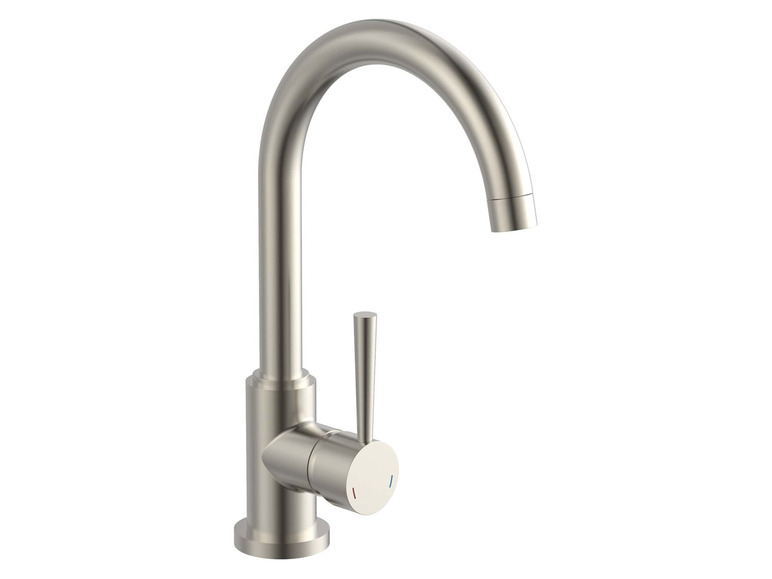 Een zilveren keukenkraan met een hoge uitloop.