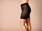 Zwarte shapewear shorts voor vrouwen.