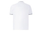Wit poloshirt met blauwe rand aan de kraag en mouwen.