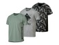 Drie T-shirts met een geometrisch patroon en een sportthema