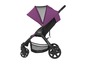 Een zwarte Britax B-Agile kinderwagen met een paarse kap.