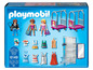 Playmobil poppen, koffers en kledingrekken voor een winkel.