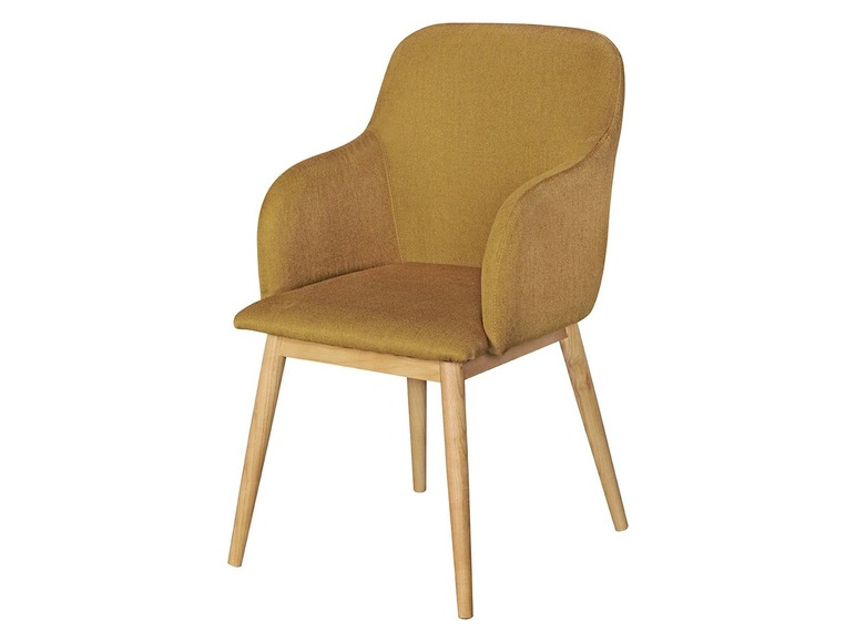 Een gele stoel met houten poten.