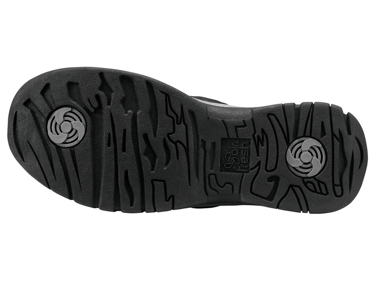 Zwarte Air Fresh sandalen met een grof profiel.