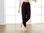 Zwarte harem broek voor dames.