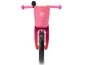 Een roze kinderfiets van Kinderkraft met een mandje.