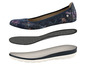 Een blauwe ballerina met bloemenprint en een 'Footflex' zool.