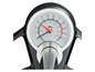 Een close-up van een fiets pomp met een drukmeter.