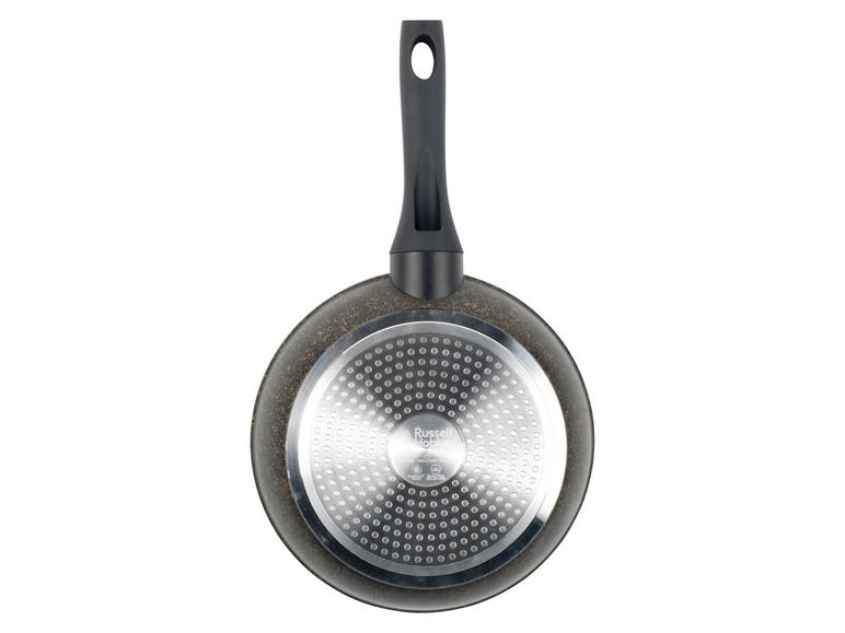 Een zwarte pan met een stenen afwerking van het merk Russell Hobbs.