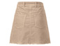 Beige corduroy rok met twee achterzakken.