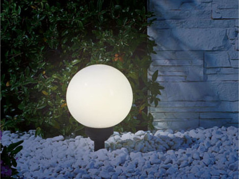 Ga naar volledige schermweergave: LIVARNO LUX® Solar LED-tuinlampbol Ø20 cm - afbeelding 3