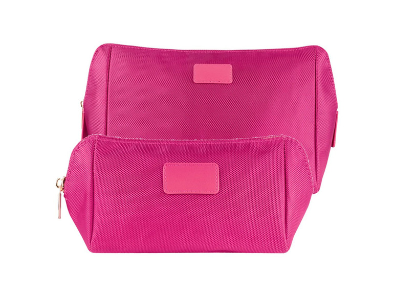 Twee roze toilettassen