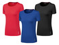Drie Crivit T-shirts voor dames in rood, blauw en zwart.