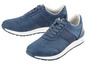 Twee paar blauwe sneakers met witte zolen.