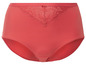 Een roze damesonderbroek met kant.
