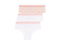 Drie damesonderbroeken, een met bloemenprint en twee witte met roze band.