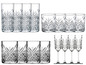 Een set van 12 glazen met een gegraveerd patroon, waaronder whisky- en champagne glazen.