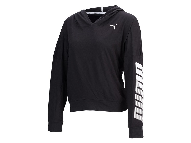 Zwarte Puma hoodie met witte logo's.