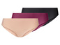 Drie paar naadloze onderbroeken in zwart, bordeauxrood en huidskleur.