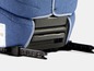 Een blauwe autostoel met Isofix-bevestiging.