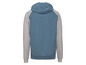Een blauwe hoodie met grijze mouwen.