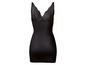 Een zwarte slipdress met ingebouwde beha en kant.