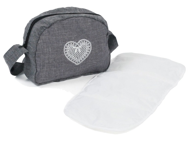 Grijze luiertas met een wit hart en een wit matrasje.