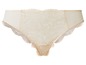 Beige lingerie met kant en een strikdetail.