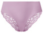 Lila onderbroek met kant.