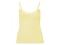 Een lichtgele tanktop met kant.