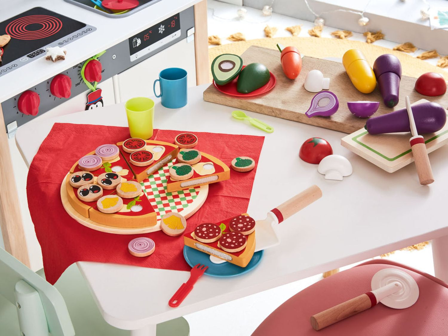 Laat je zien deur sectie Playtive Houten etenswarenset pizza online kopen | LIDL
