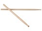 Twee houten drumsticks voor het bespelen van drums.