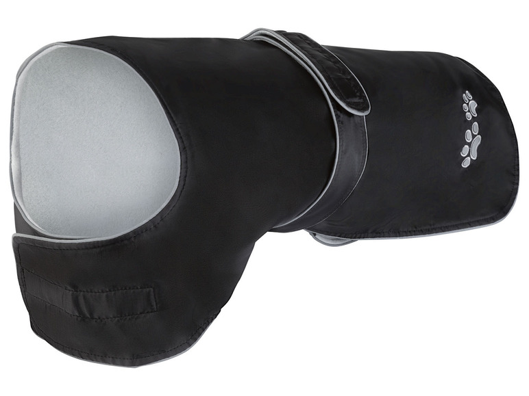 Een zwarte hondenjas met grijze voering en paw prints.