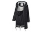 Zwarte parka met geïntegreerde draagzak voor baby's.