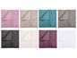 Een set badhanddoeken in verschillende kleuren.