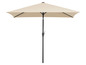Een beige parasol met zwarte steel.