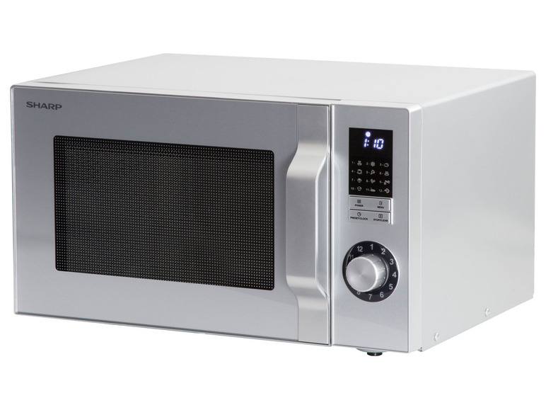 Een zilverkleurige Sharp magnetron met een draaiknop en digitale display.