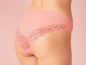 Roze ondergoed met kant.