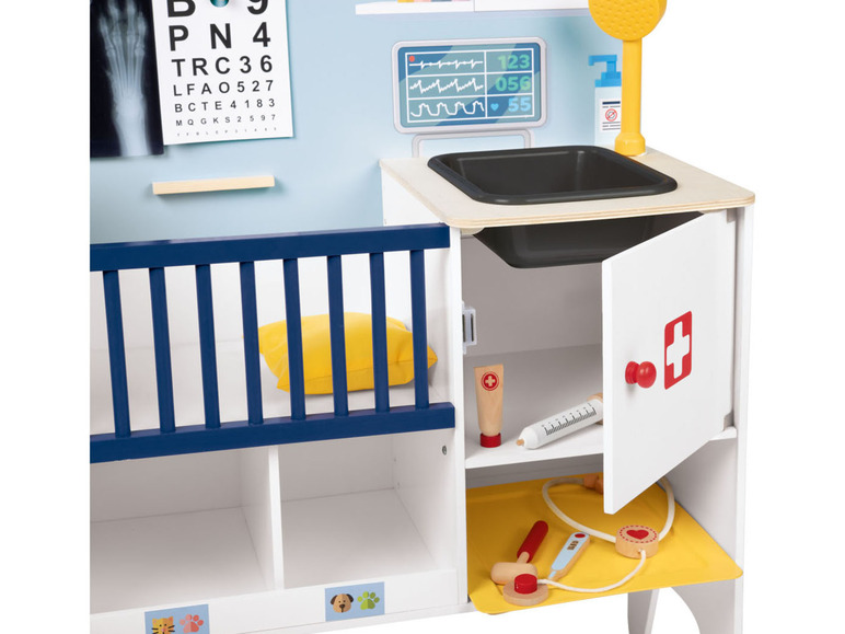 Ga naar volledige schermweergave: Playtive 2-in-1 houten babykliniek en dierenarts - afbeelding 10