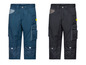 Twee paar blauwe en zwarte werkbroeken met meerdere zakken.