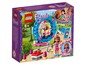 LEGO Friends set met een draaimolen en Olivia
