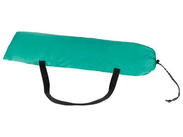 Een groene tentzak met zwarte draagbanden